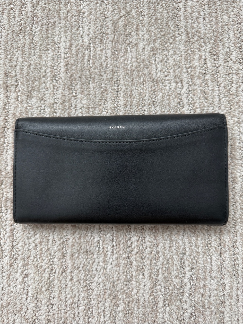 Skagen Black Cow Hide Leather Continental Card Holder Wallet
